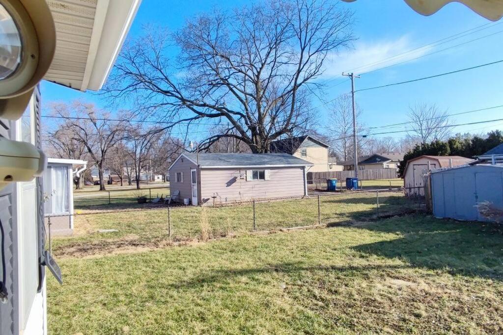 Perfect Combo Of Charm & Comfort- 2Bedroom Home Noblesville Exterior foto